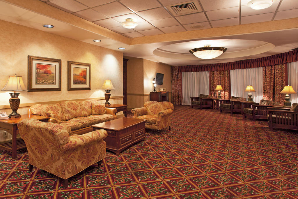 Ramada By Wyndham Beaver Falls Hotel Interieur foto