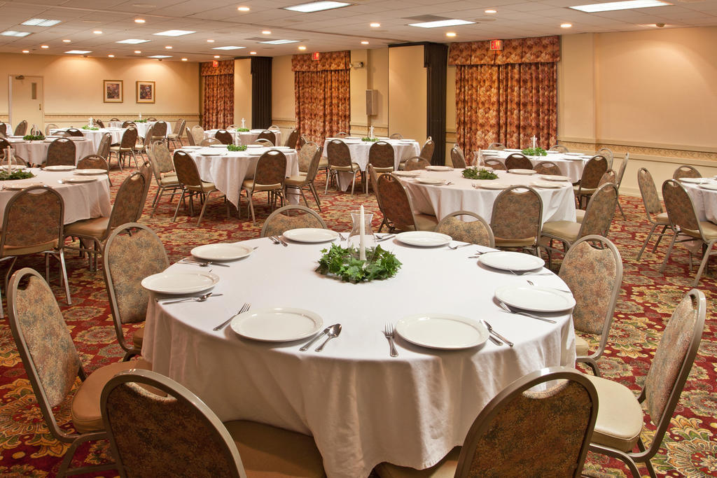 Ramada By Wyndham Beaver Falls Hotel Restaurant foto